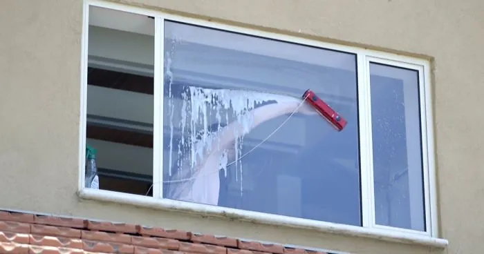 Magnetic Window Cleaner