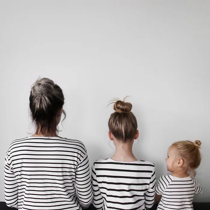 Mother Of Two Takes Adorable Photos Of Herself And Her Daughters In Matching Clothing