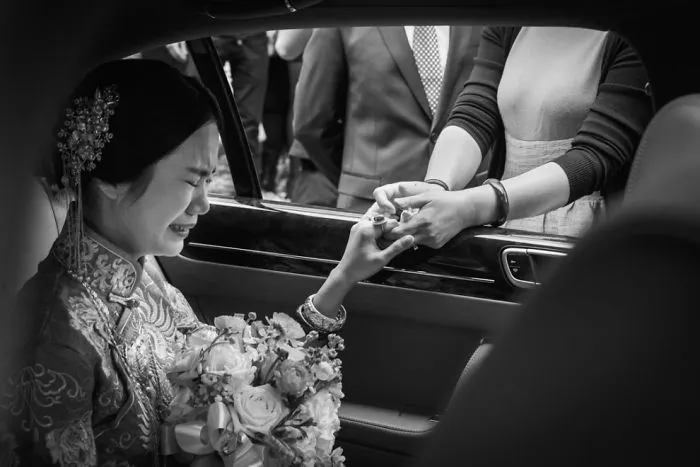 14 Stunning Wedding Photos That Are Basically Works Of Art