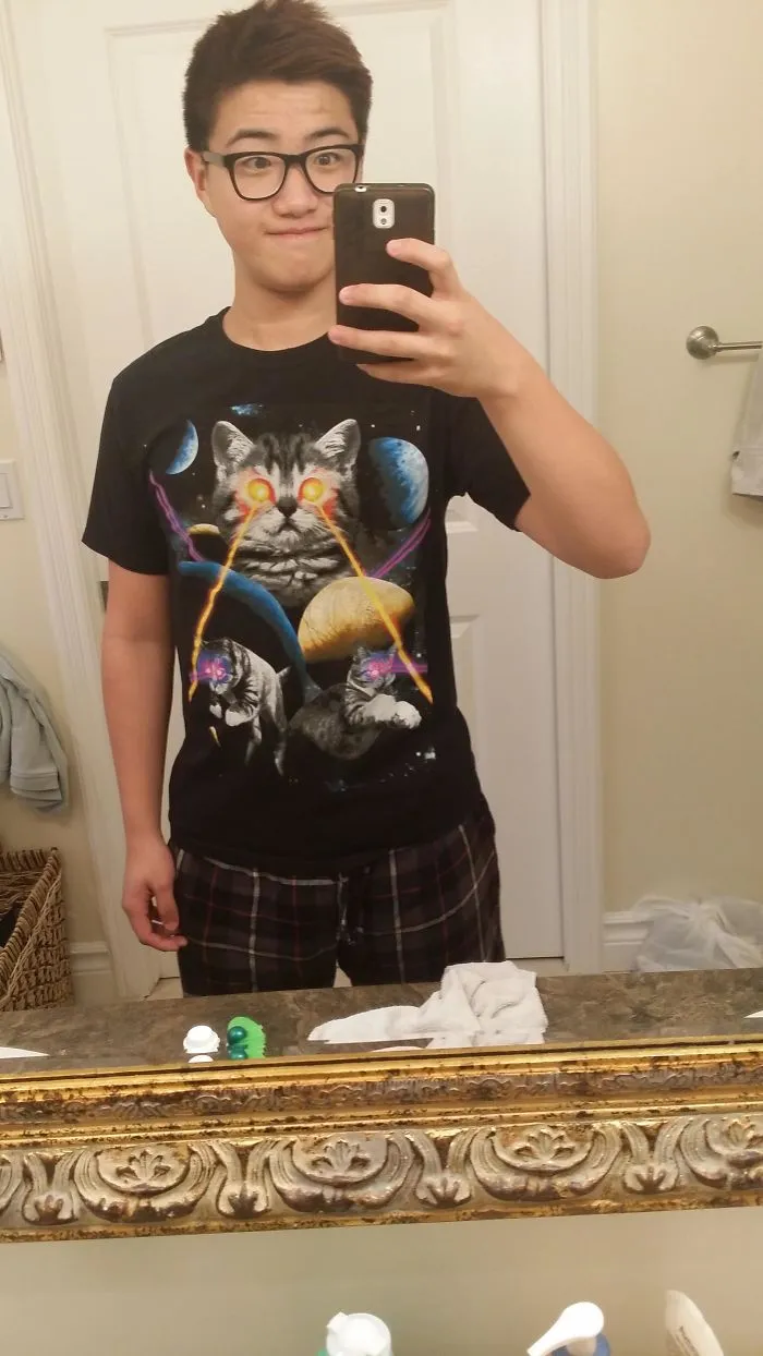 Mi Abuela Me Ha Comprado Esto, Ella Sabe Lo Que Mola