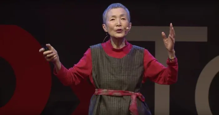 81-Year-Old Woman Learns Programming From Scratch And Creates An iPhone Game