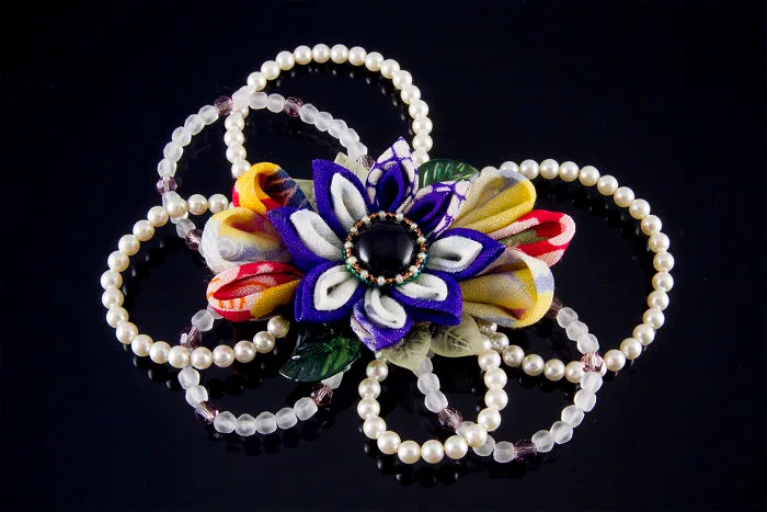 Kanzashi Flower - Mizuhiki Jewelry By Asuka Saito