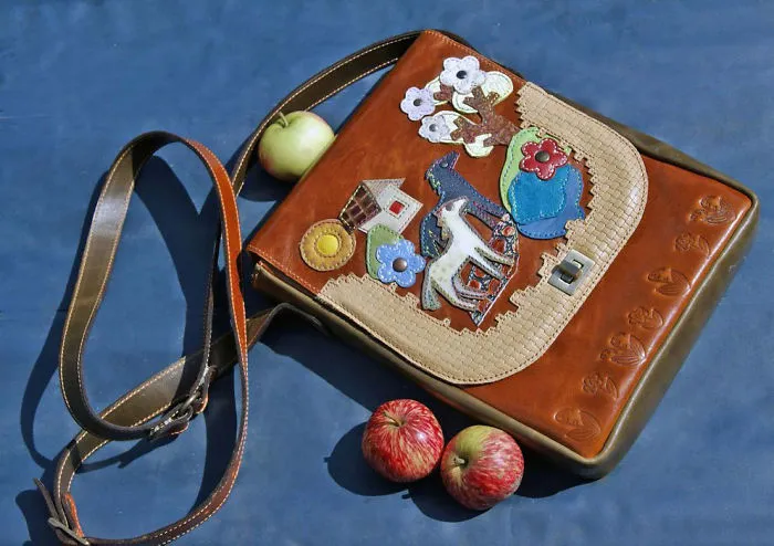 Whole History In Your Hands: Amazing Leather Bags By Russian Craftswoman Bella Kolosova