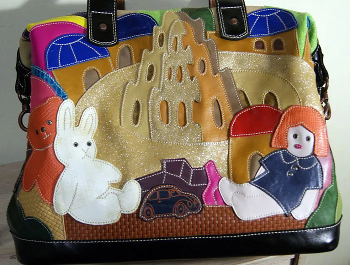 Whole History In Your Hands: Amazing Leather Bags By Russian Craftswoman Bella Kolosova