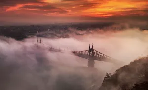 I Spent 4 Years Capturing The Beauty Of Budapest When It's Covered By Fog