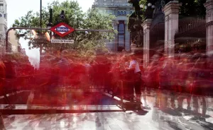 I Illustrated The Mass Culture In My Photographs