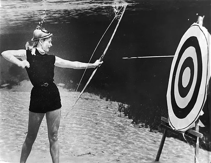 It's Hard To Believe These Pin-Up Photos Were Shot Underwater In 1938