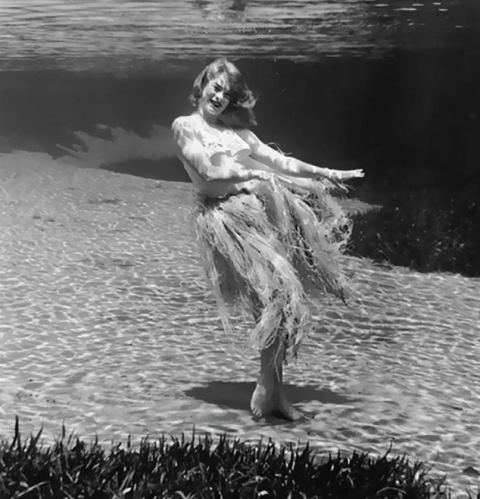 It's Hard To Believe These Pin-Up Photos Were Shot Underwater In 1938