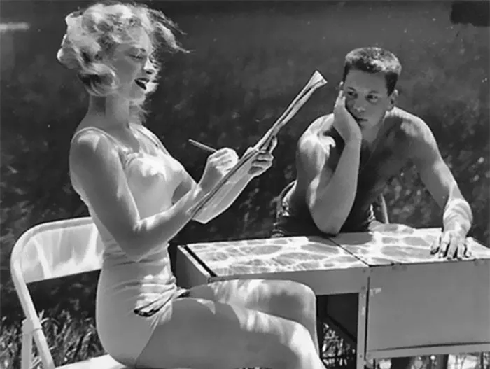 It's Hard To Believe These Pin-Up Photos Were Shot Underwater In 1938