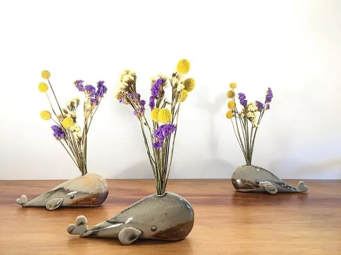 I Express My Connection With Nature By Creating Ceramic Animal Vases