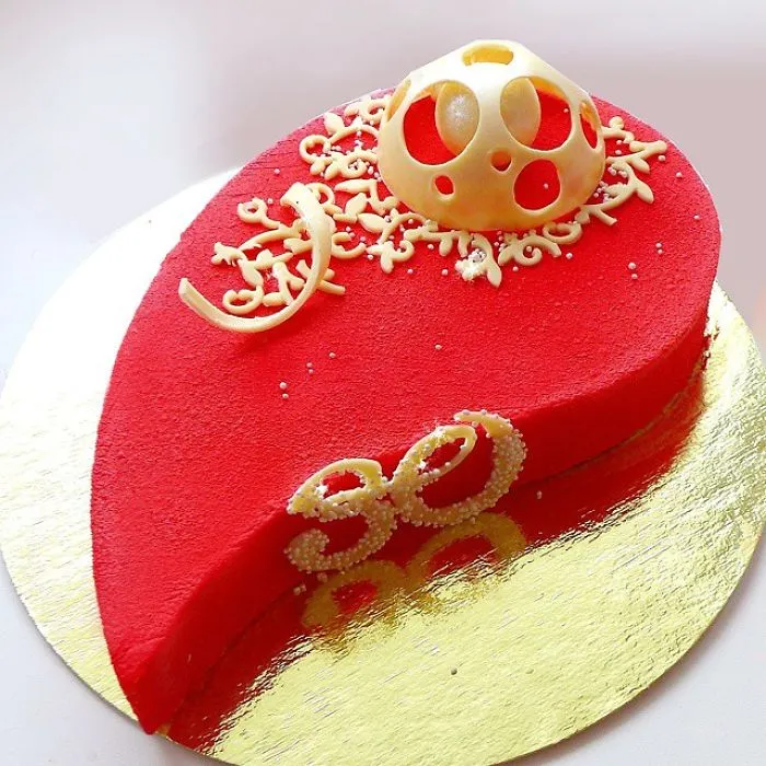 I Create Chocolate Worlds On The Mirror Glaze Cakes