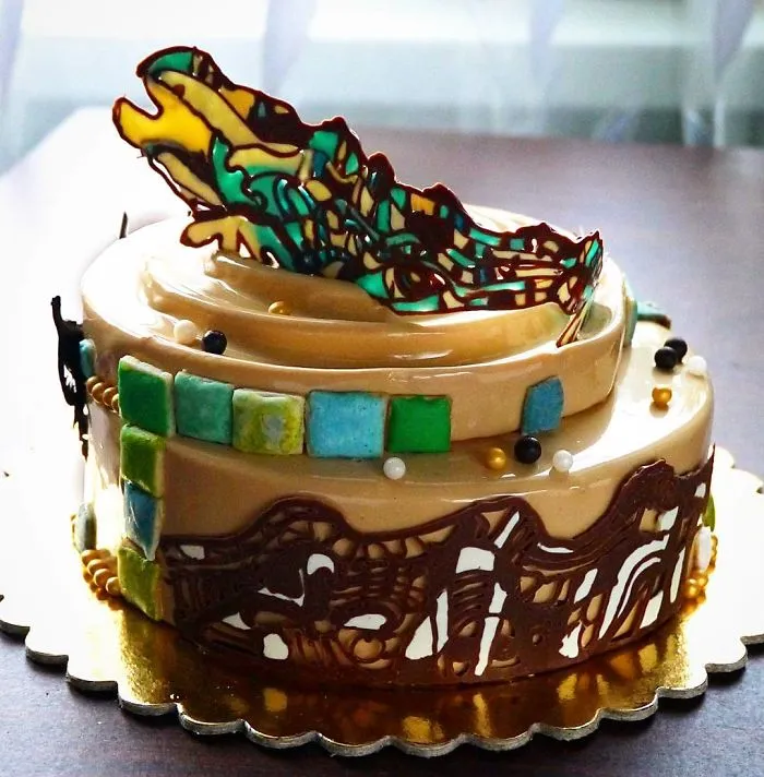 I Create Chocolate Worlds On The Mirror Glaze Cakes