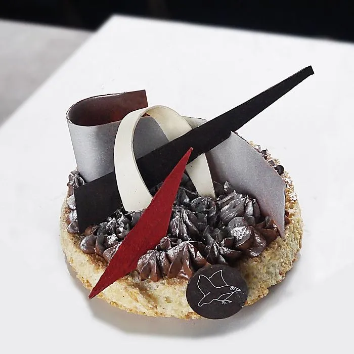 I Create Chocolate Worlds On The Mirror Glaze Cakes