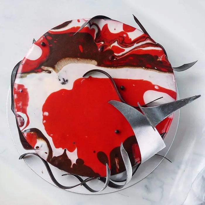 I Create Chocolate Worlds On The Mirror Glaze Cakes