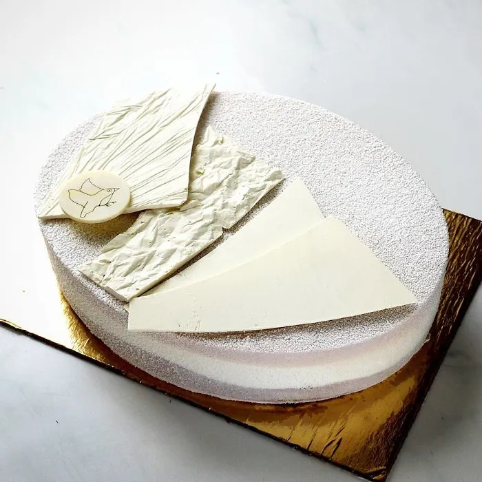 I Create Chocolate Worlds On The Mirror Glaze Cakes