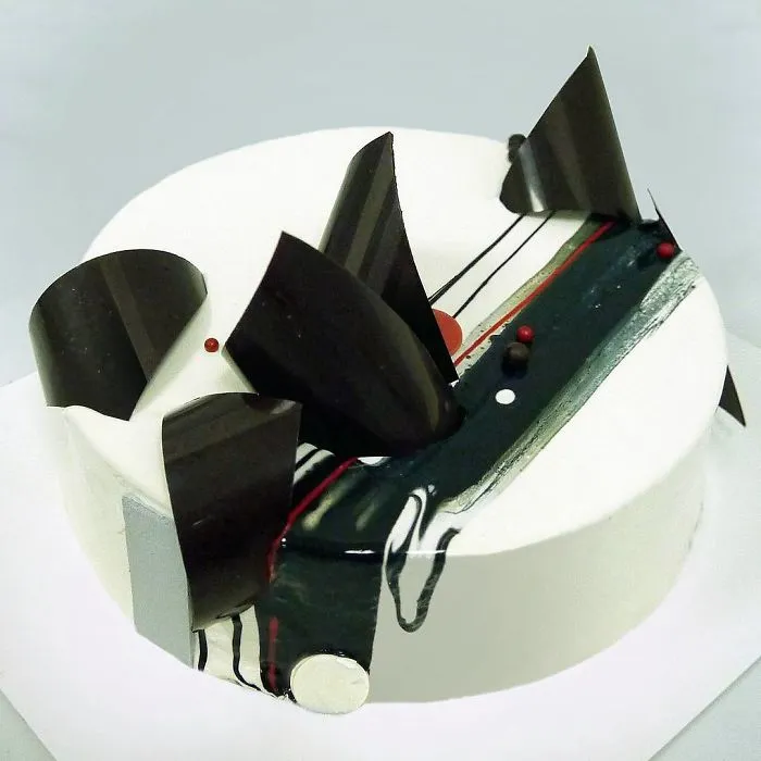 I Create Chocolate Worlds On The Mirror Glaze Cakes