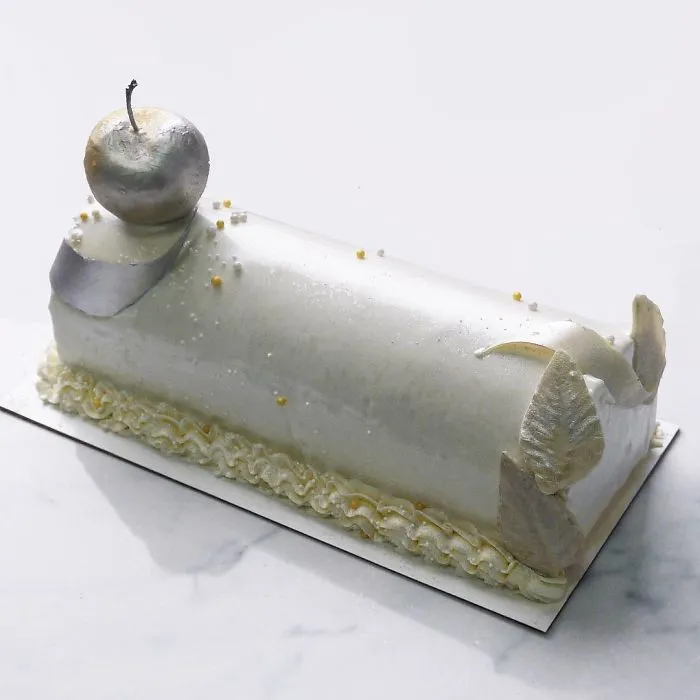 I Create Chocolate Worlds On The Mirror Glaze Cakes