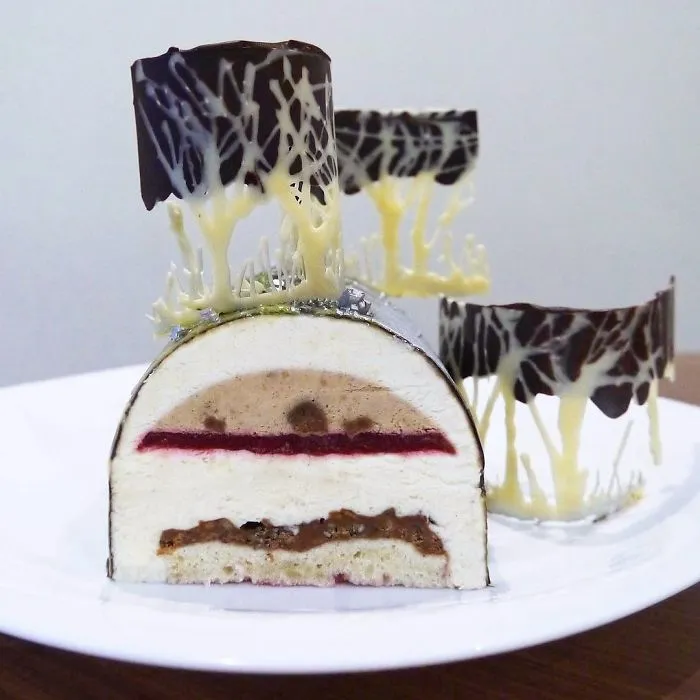 I Create Chocolate Worlds On The Mirror Glaze Cakes