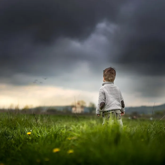 I Got Criticized For Posting Faceless Pics Of My Kids So I Decided To Prove You Don’t Need A Face To Make It Interesting