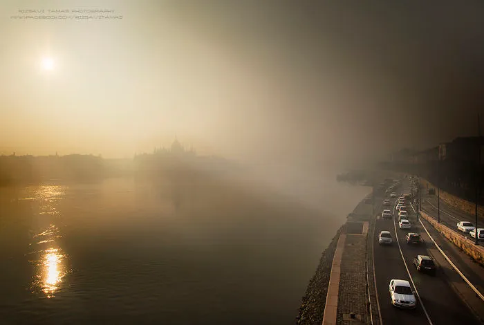 I Spent 4 Years Capturing The Beauty Of Budapest When It's Covered By Fog