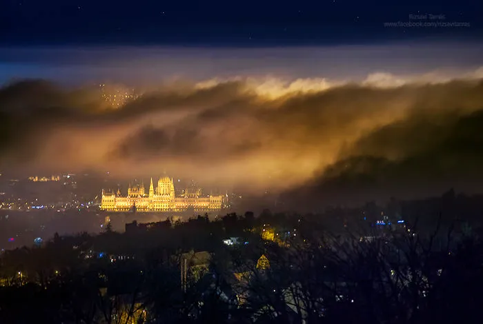 I Spent 4 Years Capturing The Beauty Of Budapest When It's Covered By Fog