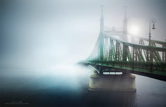 I Spent 4 Years Capturing The Beauty Of Budapest When It's Covered By Fog
