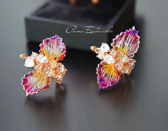 Incredible Femininity: Fantastic Glass And Metal Jewellery By Rita Brialee