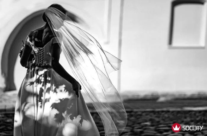 Stunning Wedding Photographs From The Best Photographers Worldwide (10+ Pics)