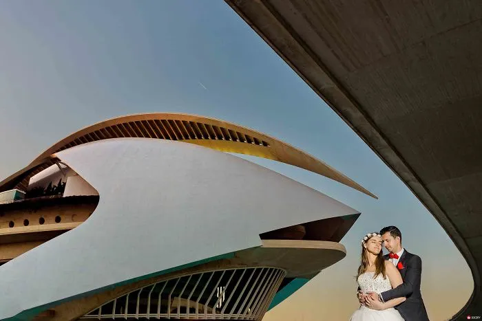 Stunning Wedding Photographs From The Best Photographers Worldwide (10+ Pics)