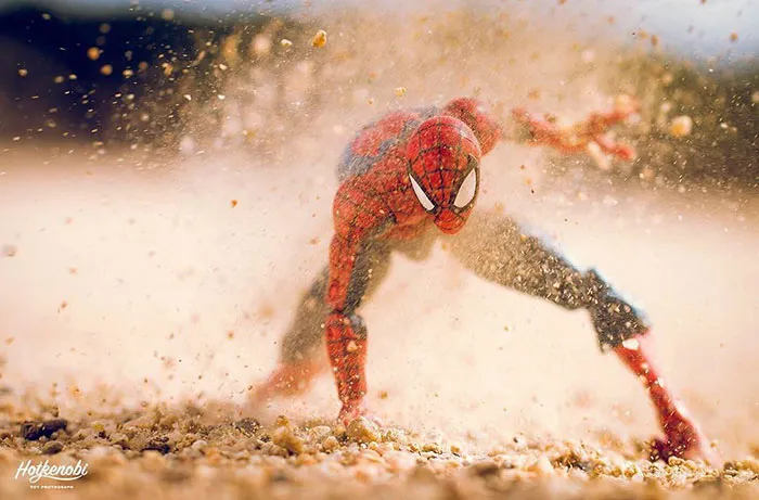Estas figuras de acción cobran vida en las increíbles imágenes de este fotógrafo japonés