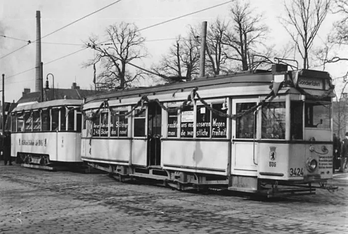 A Tram In Berlin With 2400 Books In Berlin, 1952