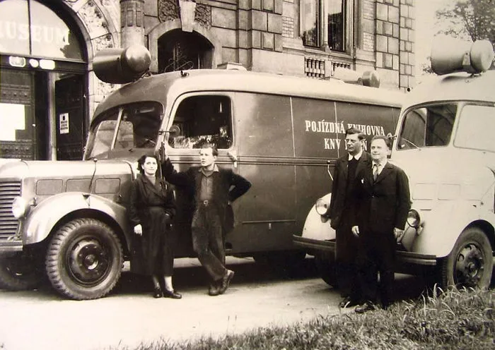 A Czech Book Truck