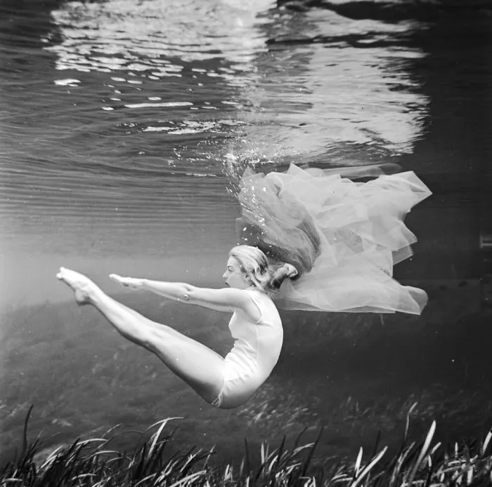 It's Hard To Believe These Pin-Up Photos Were Shot Underwater In 1938