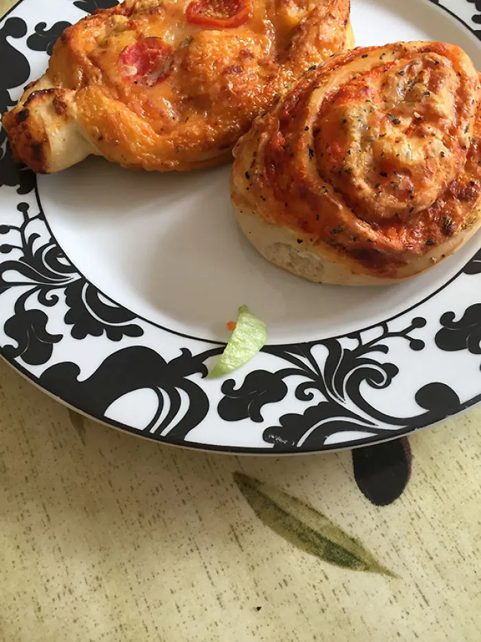 My Girlfriend Asked For "A Tiny Bit Of Salad" With Her Lunch