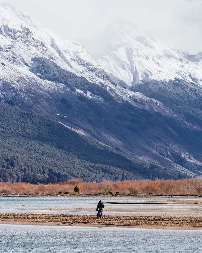 Photographer Travels Across New Zealand With Gandalf Costume, And His Photos Are Epic