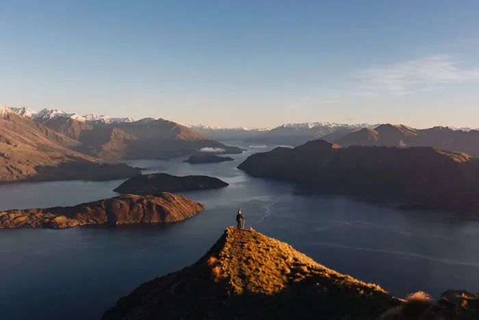 Photographer Travels Across New Zealand With Gandalf Costume, And His Photos Are Epic