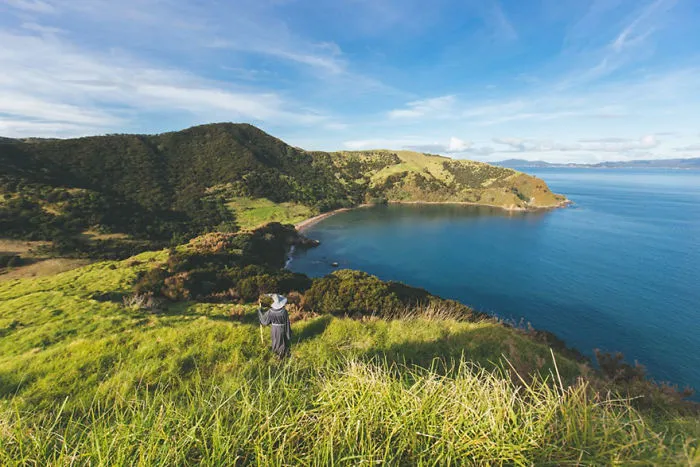 Photographer Travels Across New Zealand With Gandalf Costume, And His Photos Are Epic