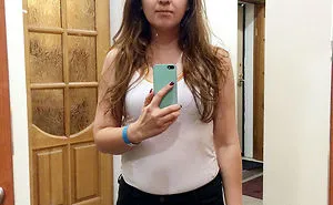 Same Girl Goes To 11 Different Fitting Rooms Of 11 Different Stores, And Differences Are Striking