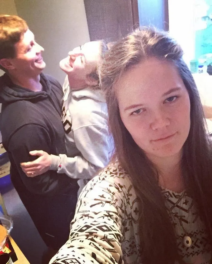 Third Wheel: Cute Pregnant Couple Edition
