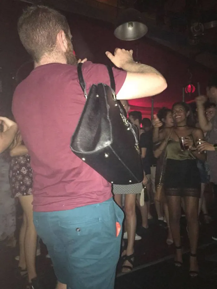 People Are Sharing Pics Of Boyfriends "Forced" To Take Perfect Pictures Of Their Girlfriends