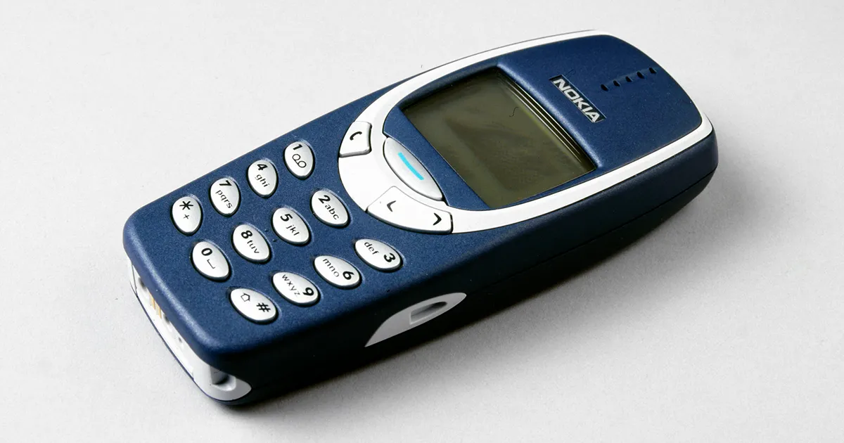 Después de 17 años Nokia relanza el modelo 3310, el teléfono más amado del mundo