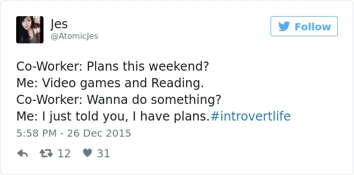 151 Hilarious Introvert Tweets That Are Worth Cancelling Your Plans For