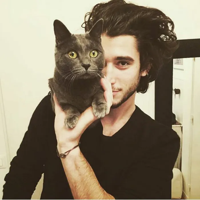 Hot Dudes With Kittens Is Still The Most Purrfect Instagram Account Ever (159 New Pics)