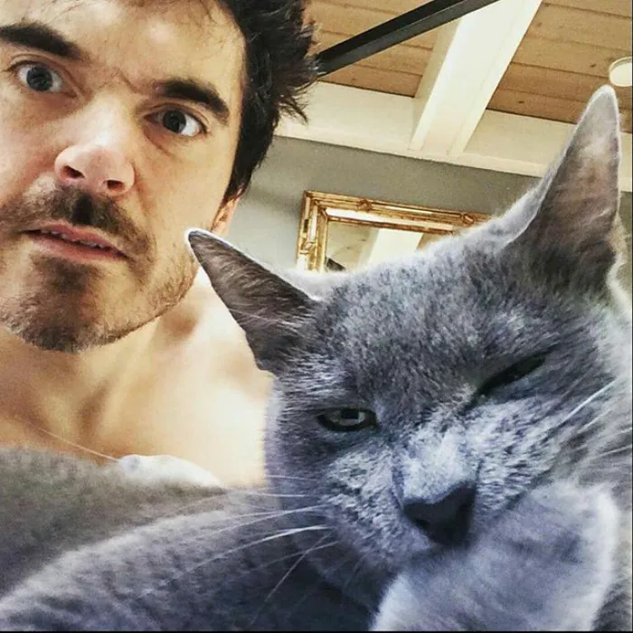 Hot Dudes With Kittens Is Still The Most Purrfect Instagram Account Ever (159 New Pics)