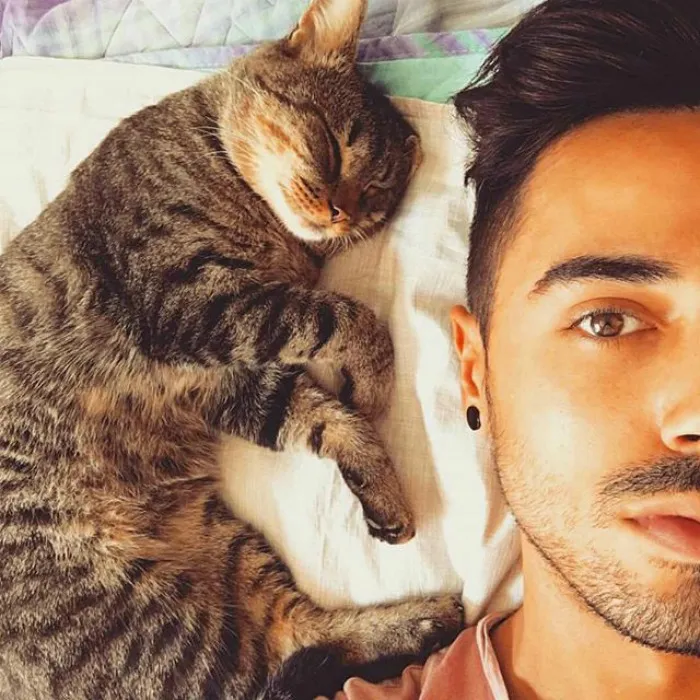 Hot Dudes With Kittens Is Still The Most Purrfect Instagram Account Ever (159 New Pics)