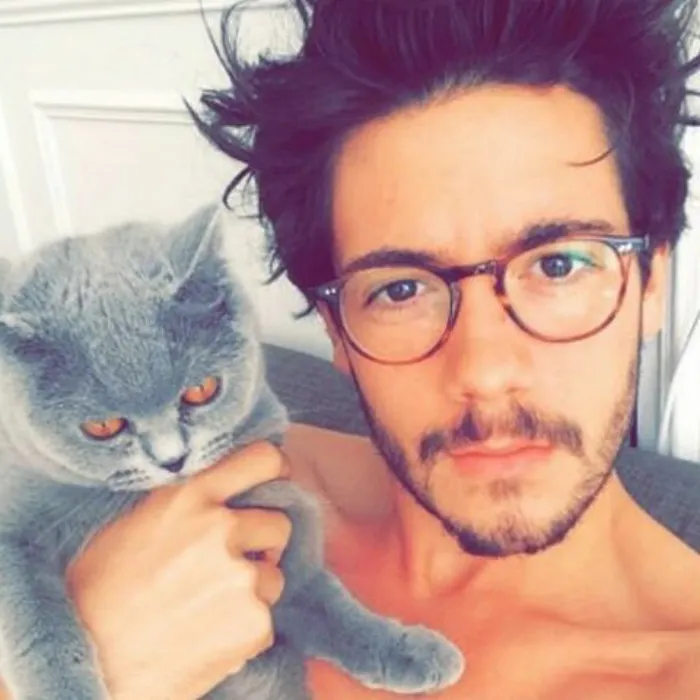 Hot Dudes With Kittens Is Still The Most Purrfect Instagram Account Ever (159 New Pics)