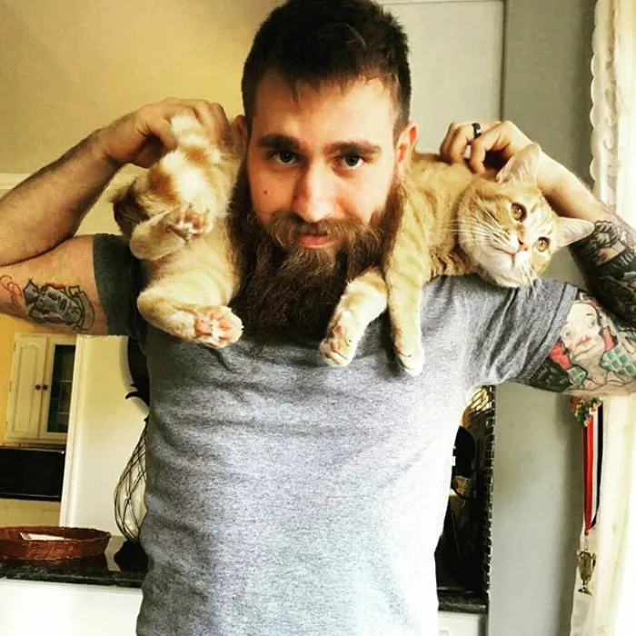 Hot Dudes With Kittens Is Still The Most Purrfect Instagram Account Ever (159 New Pics)