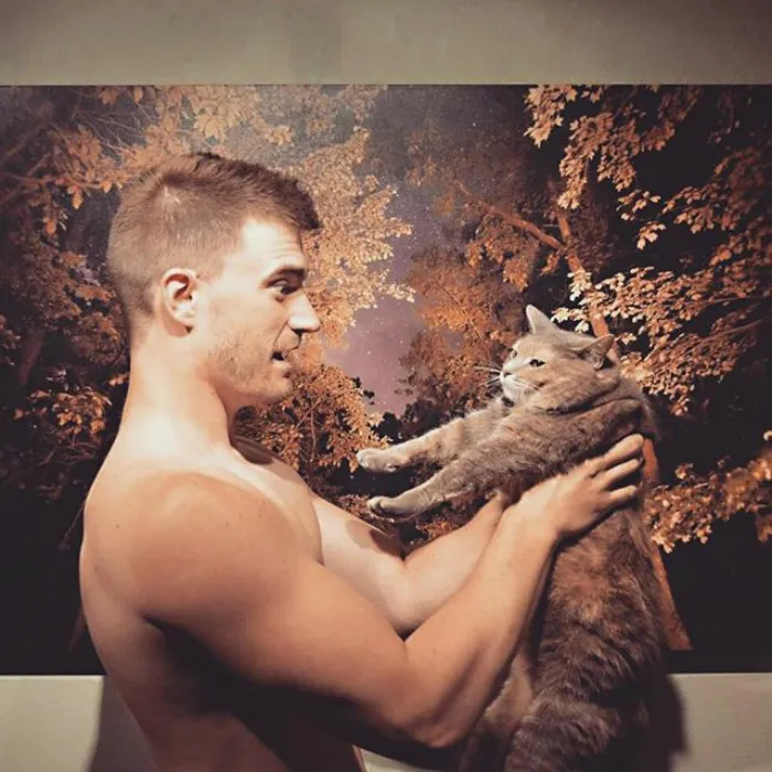 Hot Dudes With Kittens Is Still The Most Purrfect Instagram Account Ever (159 New Pics)