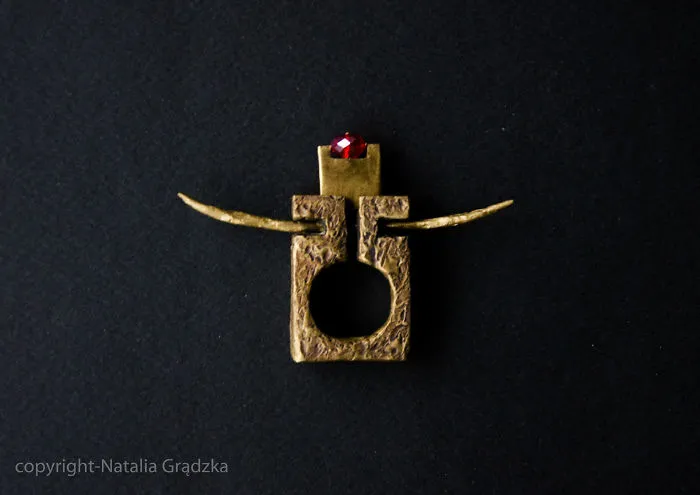 I Create Nature-Inspired Stone Jewelry