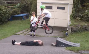 Why Women Live Longer Than Men In 50 Pics